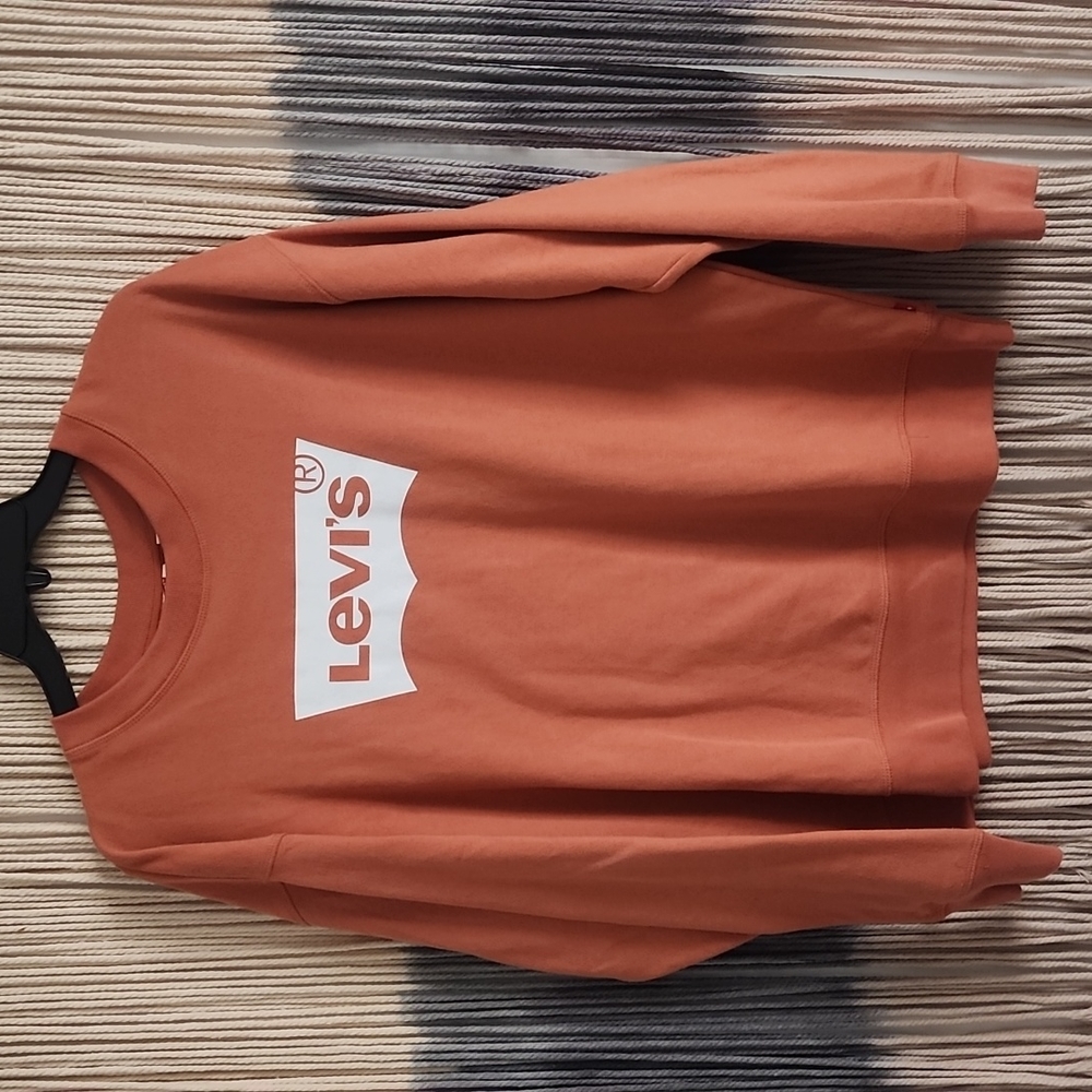 (L) Orange Levi's pullover sweatshirt